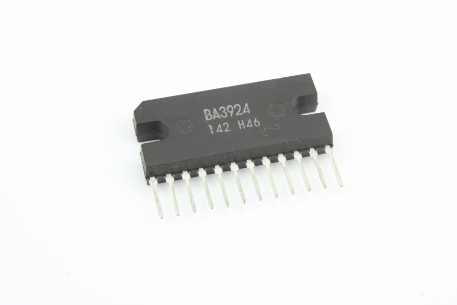 Микросхемы BA3924 (hzip-12) BA3924 (hzip-12)