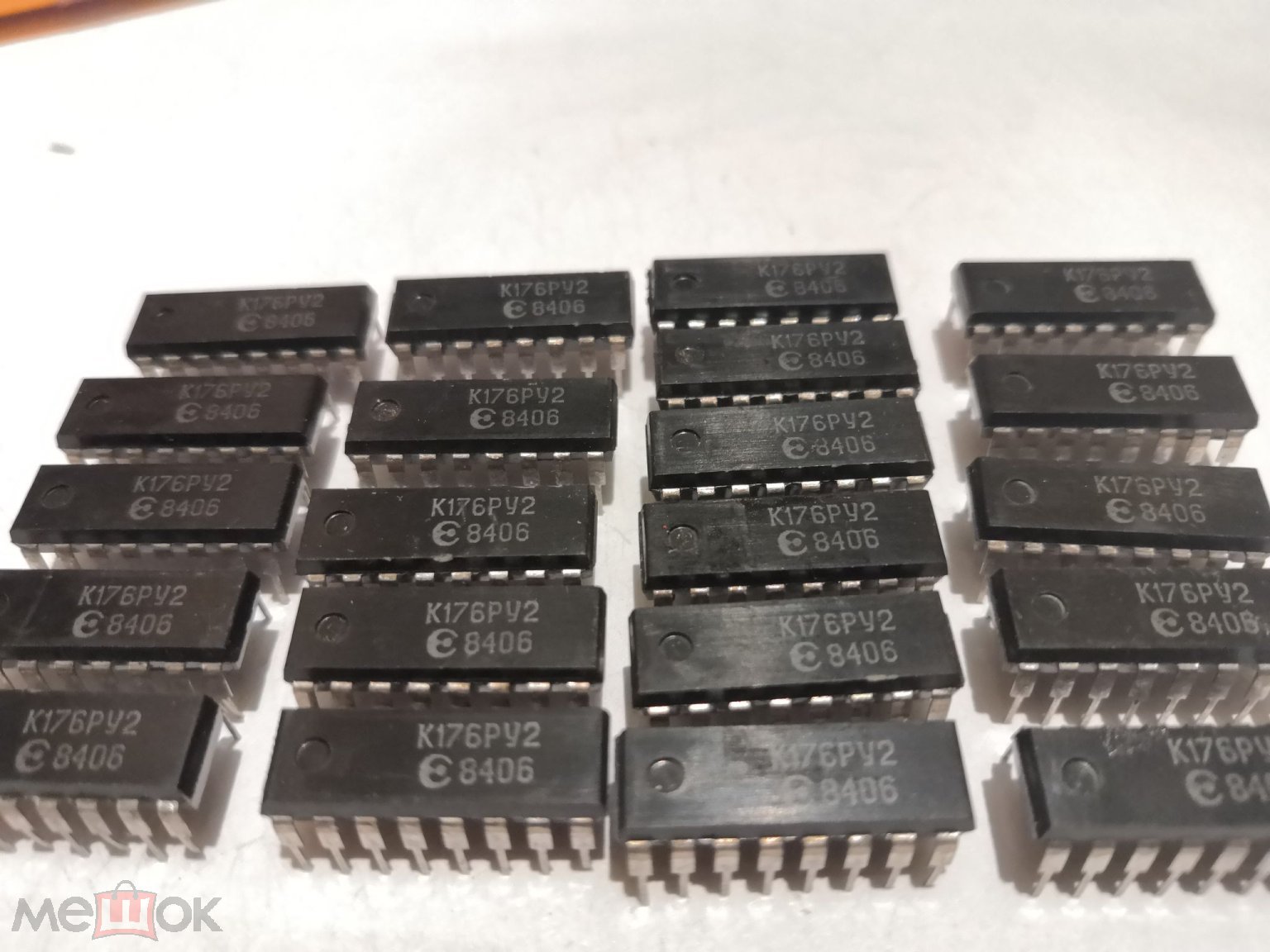 Микросхемы к176ру2 (86...89г.) к176ру2 (86...89г.)