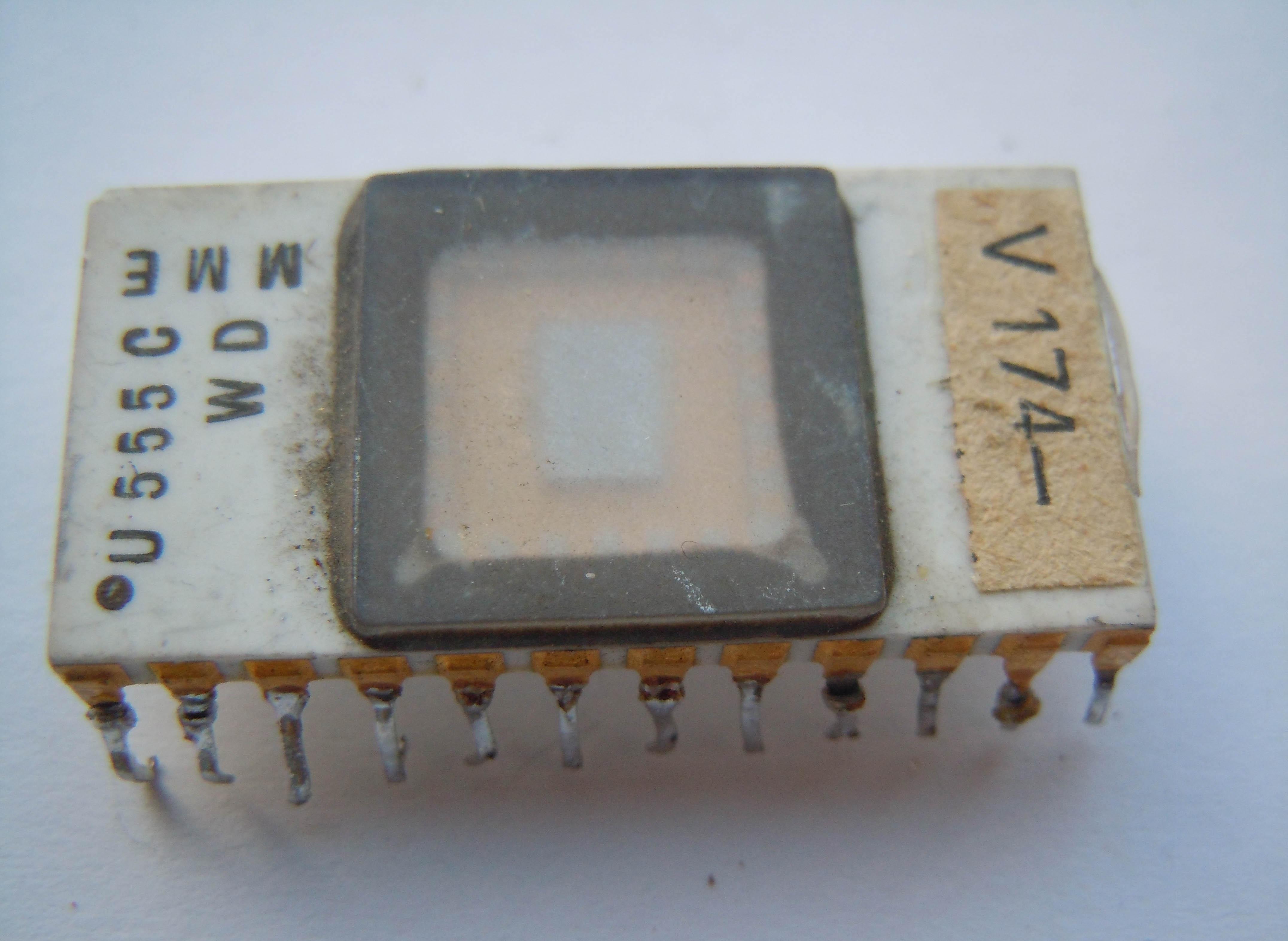 Микросхемы к275ен15а (88г.) к275ен15а (88г.)
