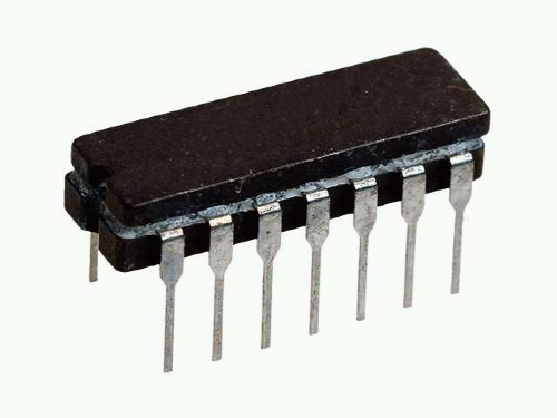 КР140УД8А