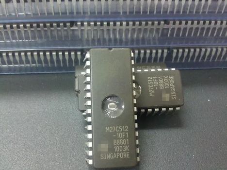 Микросхемы 27c512-12F1 (б/г.) 27c512-12F1 (б/г.)