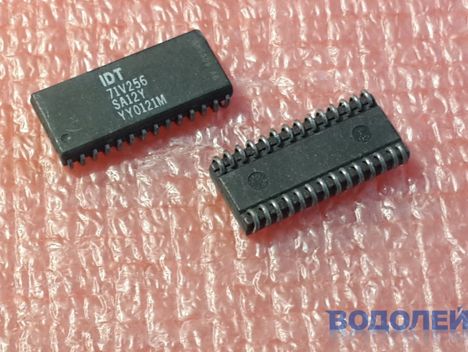 IDT71V428S12YI (2002г.)