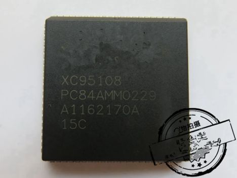 XC95108-10PC84I (2012г.)