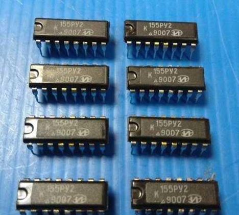 Микросхемы км155ип4 (82г.) км155ип4 (82г.)