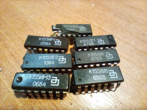 Микросхемы км155ир1 (83г.) км155ир1 (83г.)