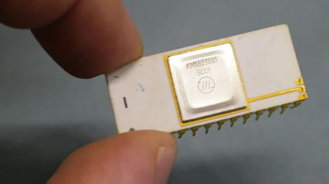 Микросхемы км1823вв1 (90г.) км1823вв1 (90г.)