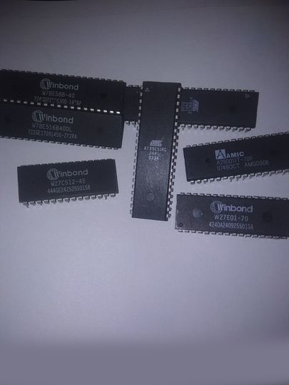 кр581ру1 (90г.)