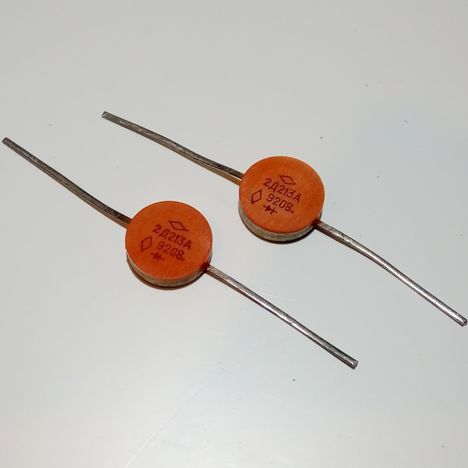 Диоды 2д213а-6 (85г.) 2д213а-6 (85г.)