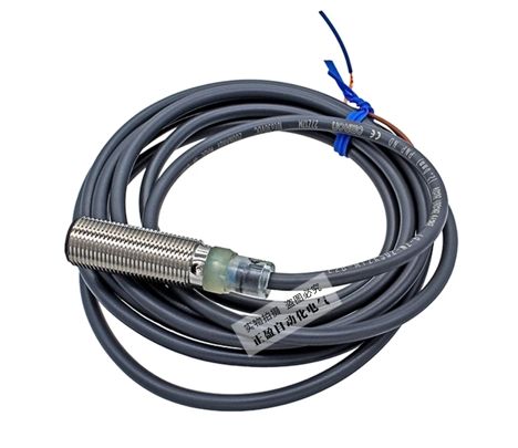 E2B-M12KS02-WP-B1