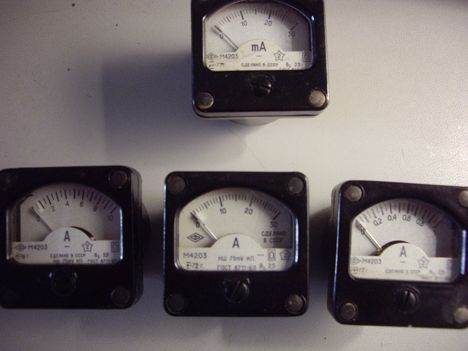 Стрелочные приборы М4203-0-3 А (7782г.) М4203-0-3 А (7782г.)